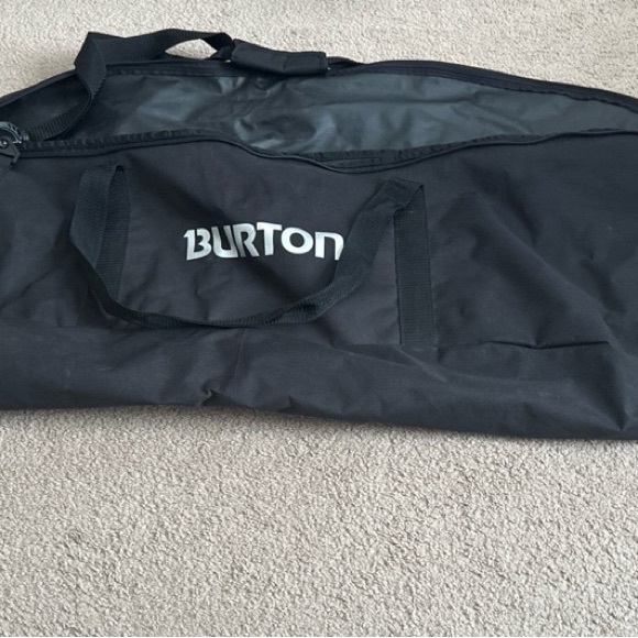 156 Burton Snowboard Bag - Picture 2 of 4